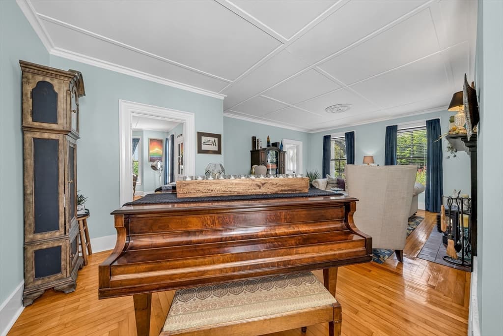 125 Chapin St, Southbridge MA 01550 photo 10