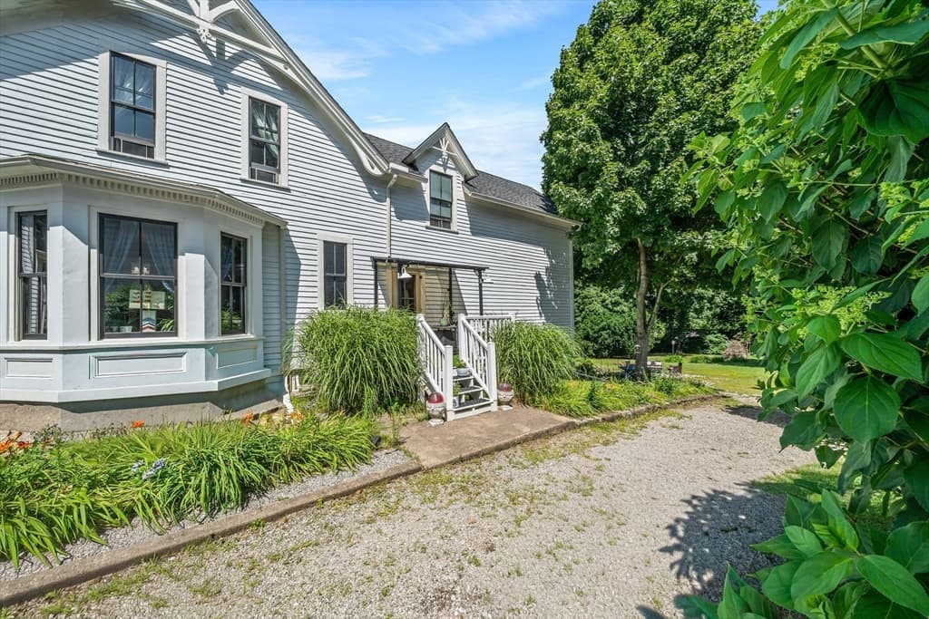 125 Chapin St, Southbridge MA 01550 photo 35
