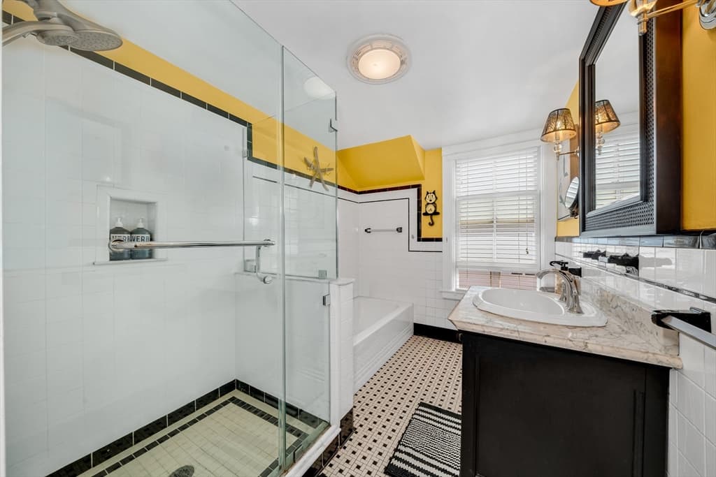 125 Chapin St, Southbridge MA 01550 photo 25