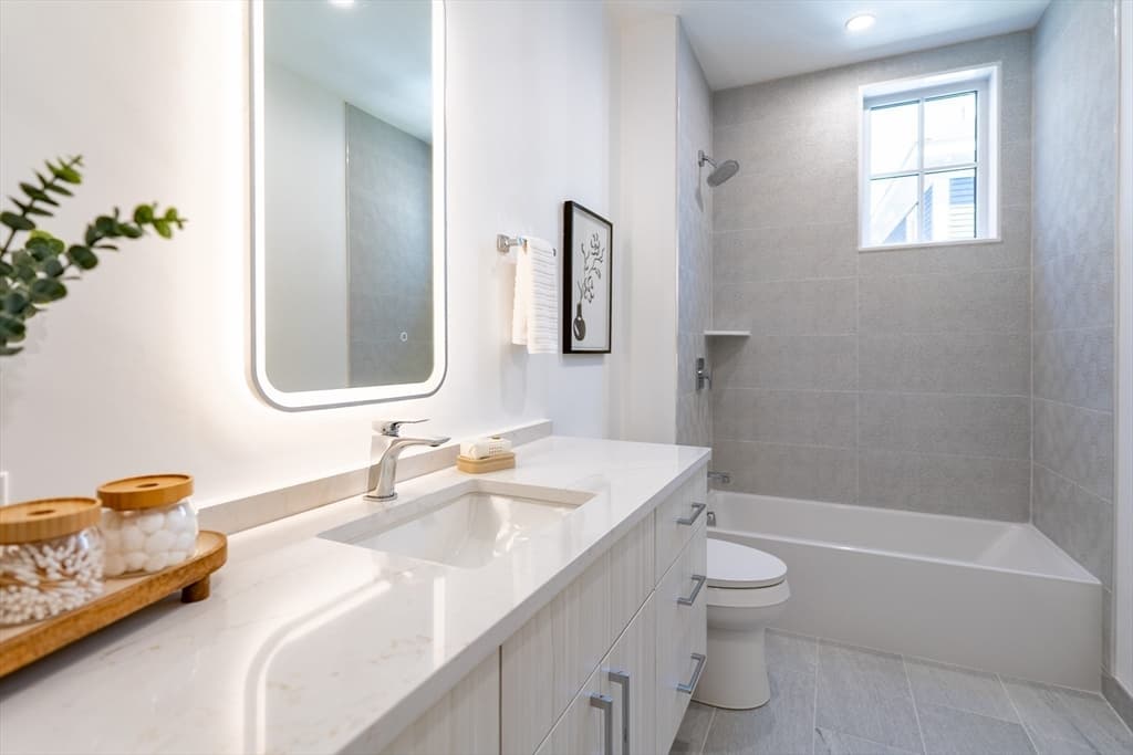 Condominium at 13 Bird St # 2, Boston MA 02125, Boston, photo 16 of 20