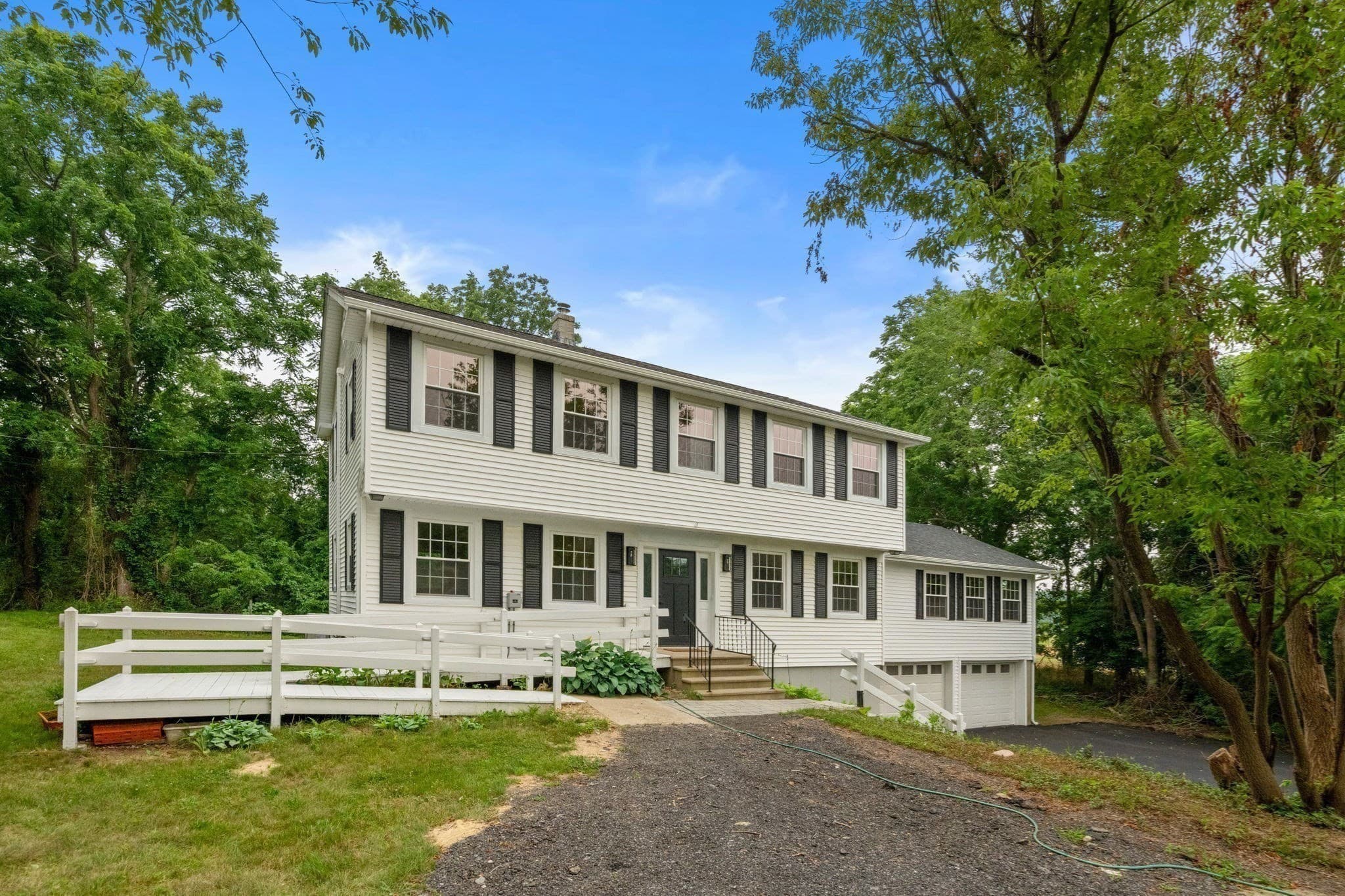 Single Family Residence at 125 Bayview Ave, Berkley MA 02779, Berkley, photo 2 of 39