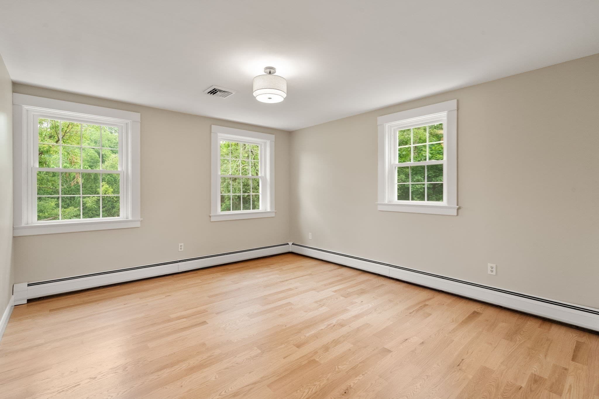 Single Family Residence at 125 Bayview Ave, Berkley MA 02779, Berkley, photo 20 of 39