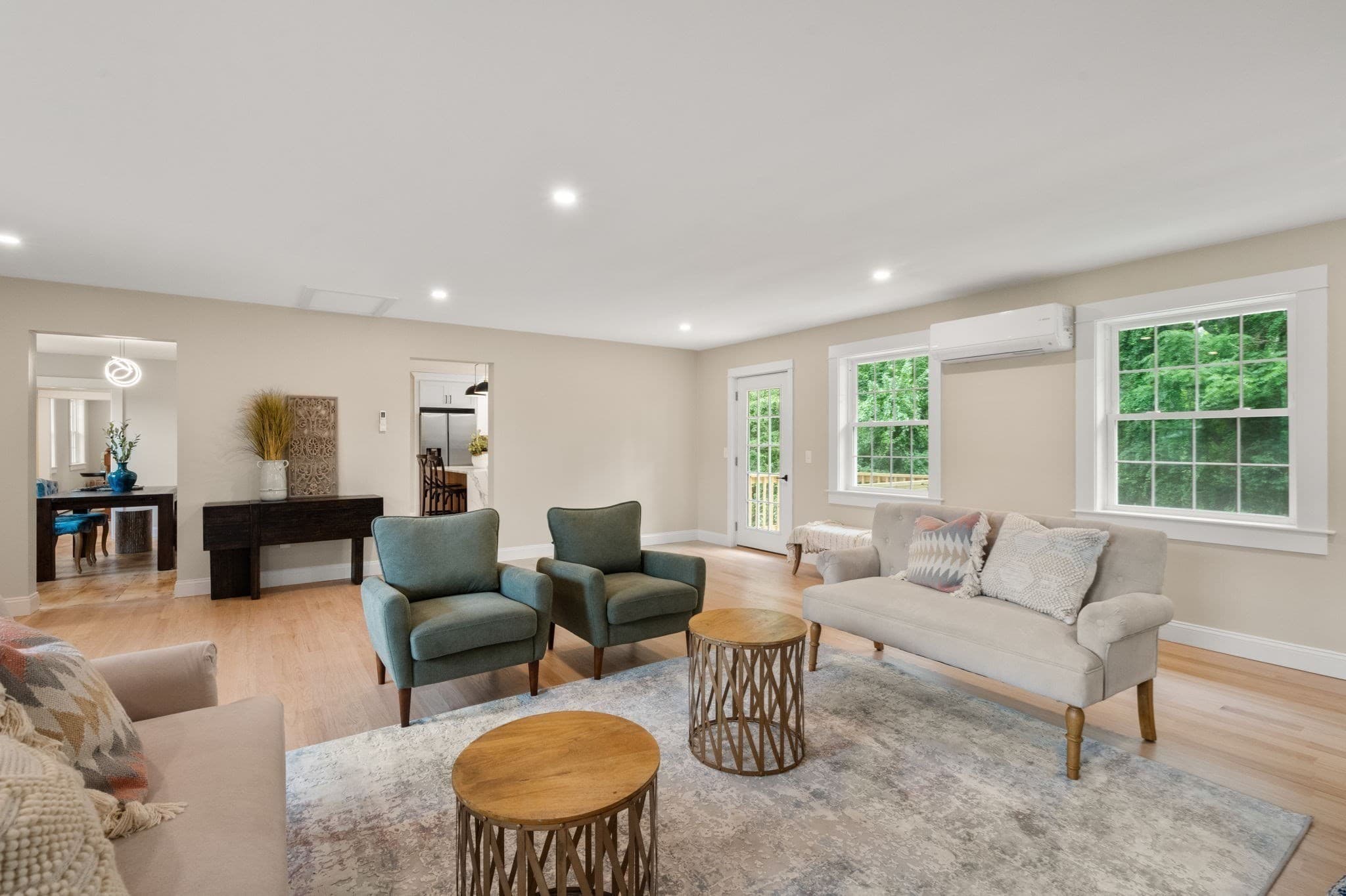 Single Family Residence at 125 Bayview Ave, Berkley MA 02779, Berkley, photo 10 of 39