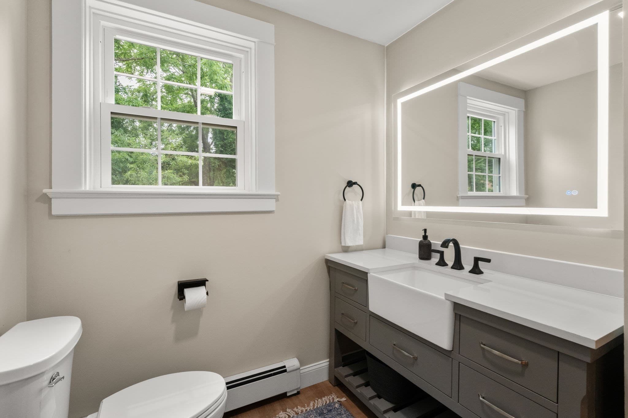 Single Family Residence at 125 Bayview Ave, Berkley MA 02779, Berkley, photo 11 of 39