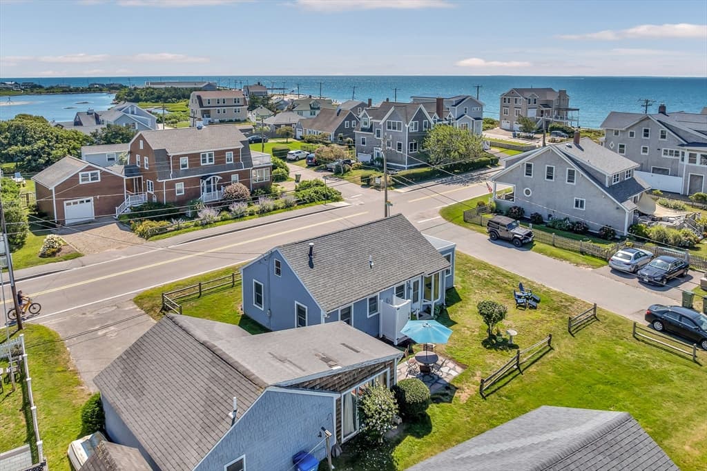 411 Maravista Ave, Falmouth MA 02536 photo 7