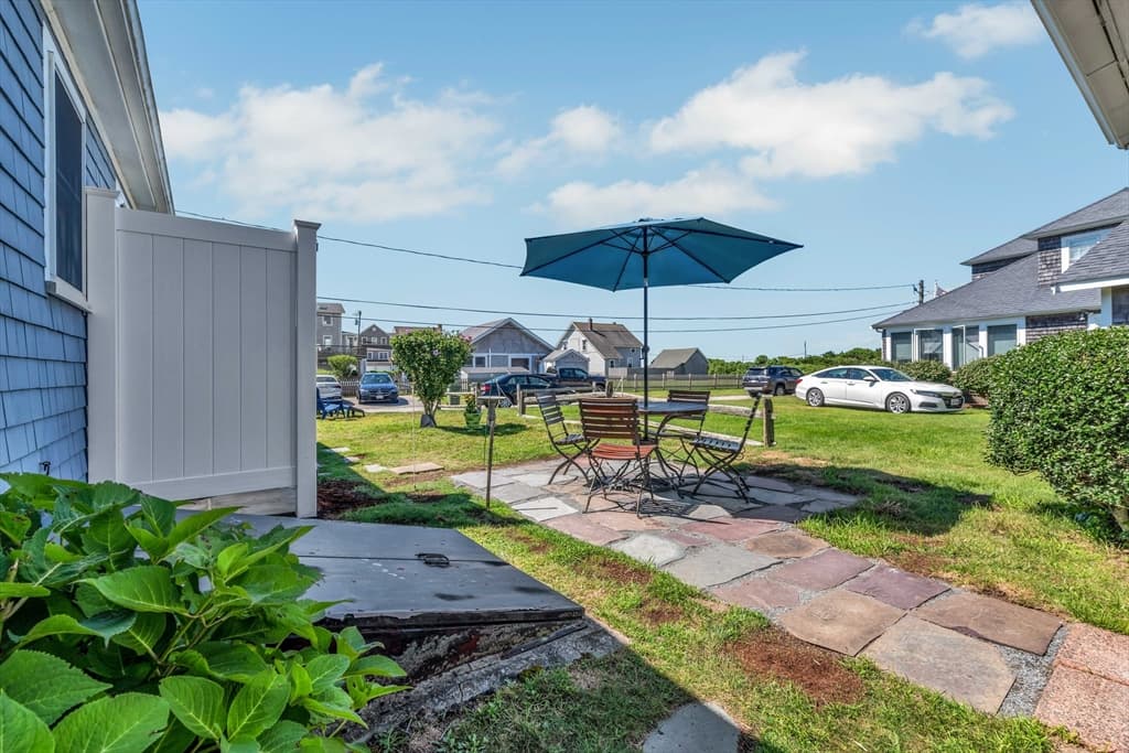 411 Maravista Ave, Falmouth MA 02536 photo 5