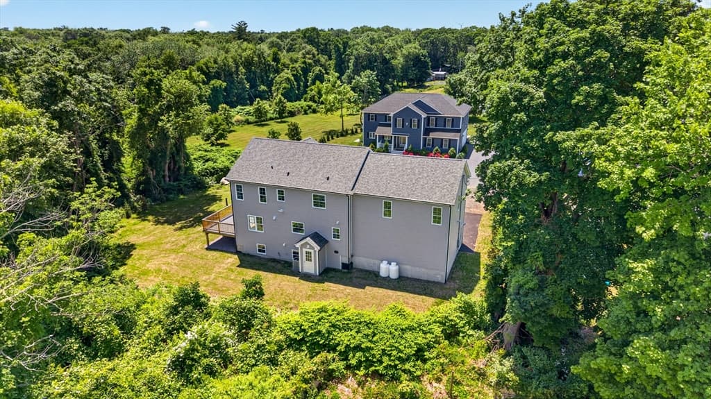 44 Slade St, Dartmouth MA 02747 photo 2