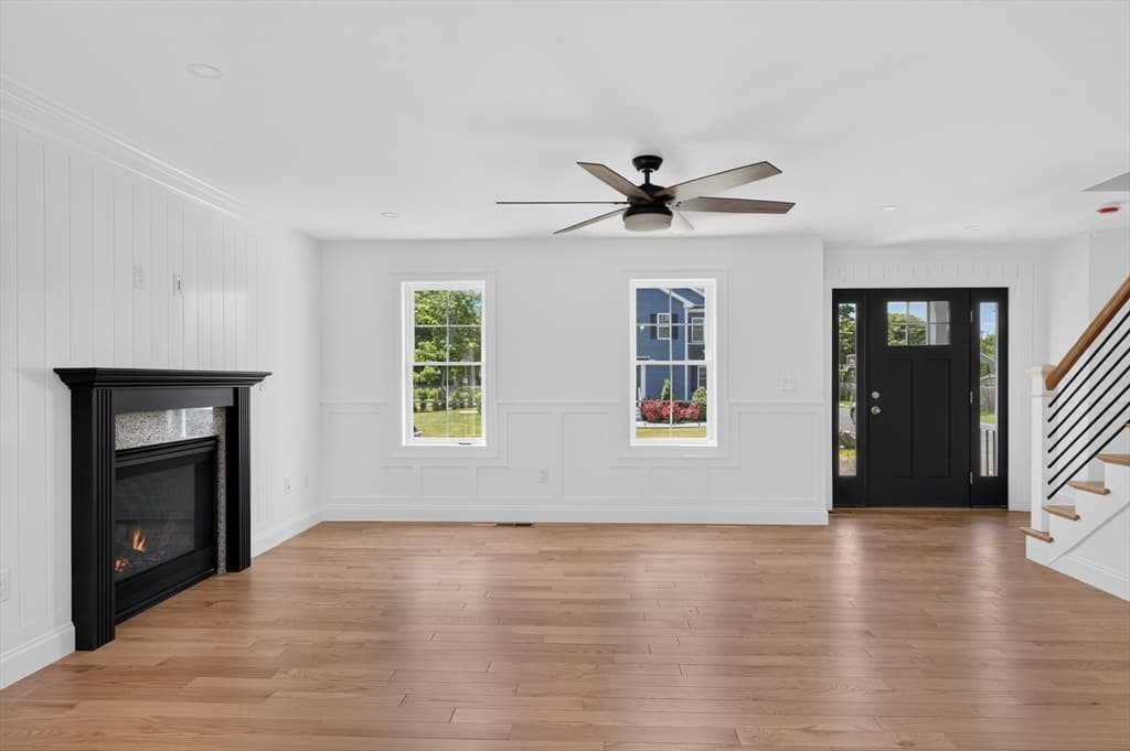 44 Slade St, Dartmouth MA 02747 photo 7