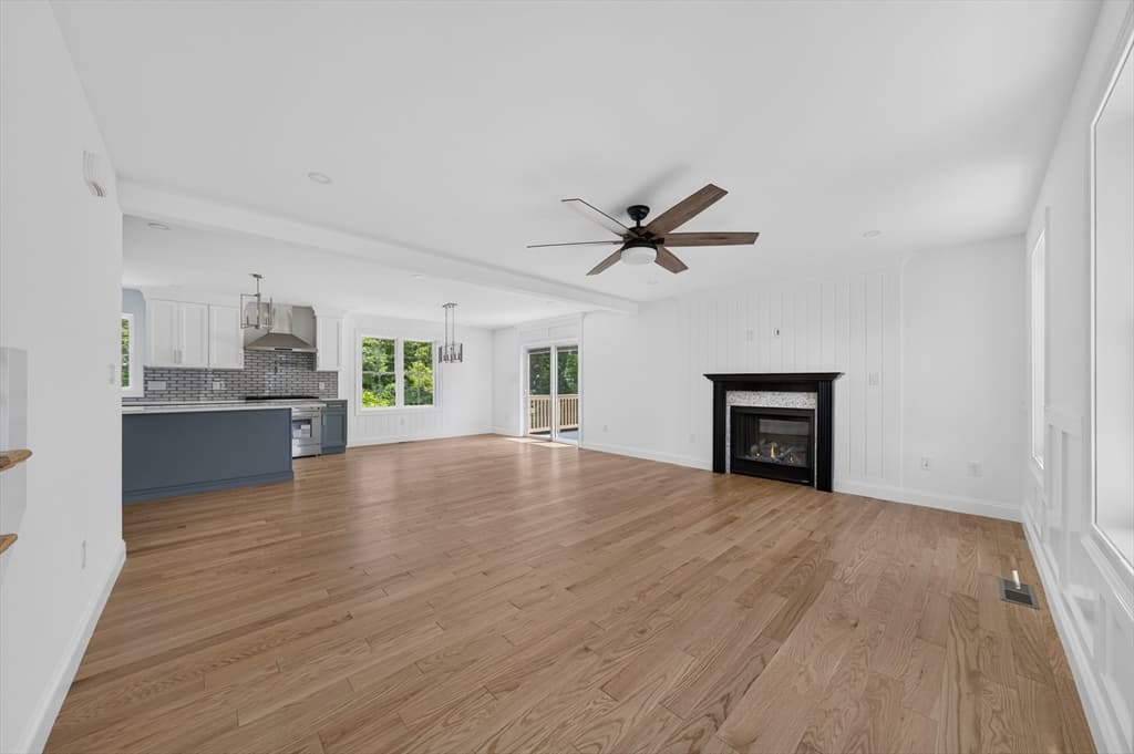 44 Slade St, Dartmouth MA 02747 photo 5