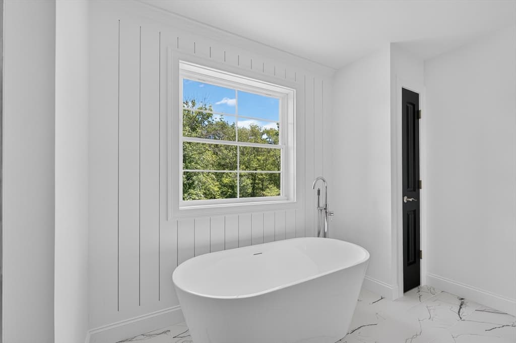 44 Slade St, Dartmouth MA 02747 photo 33