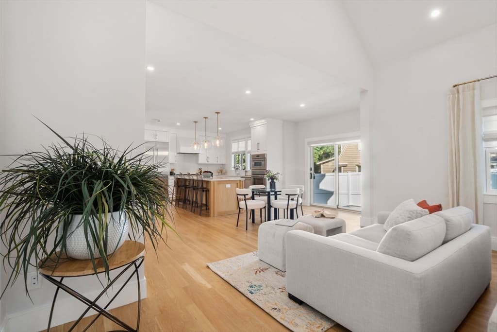 265 Weston Rd, Wellesley MA 02482 photo 9