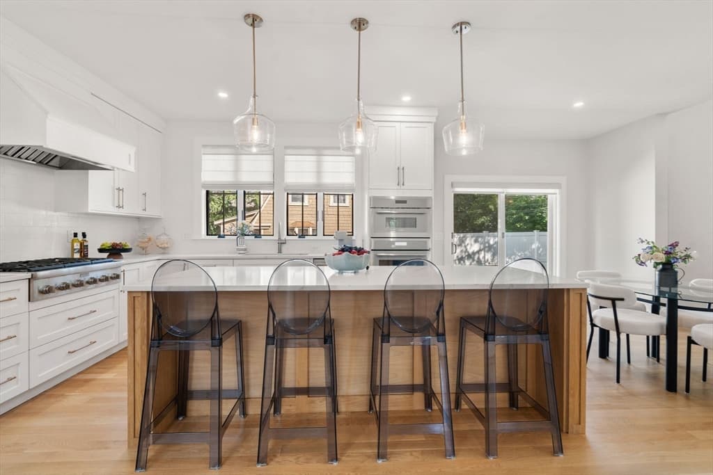 265 Weston Rd, Wellesley MA 02482 photo 4