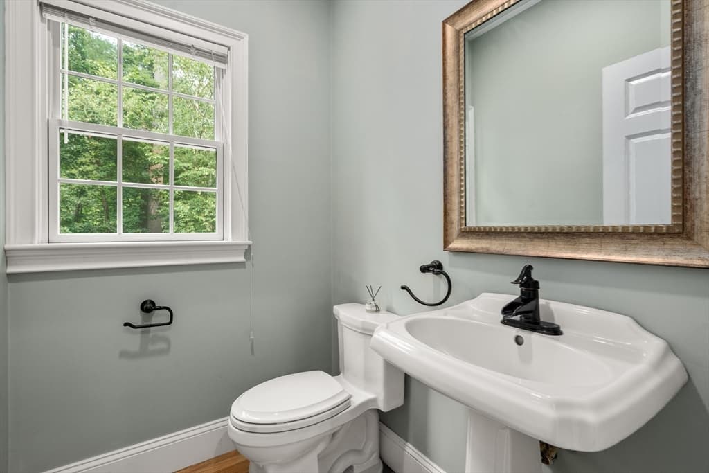 220 Newtown Road, Acton MA 01720 photo 18
