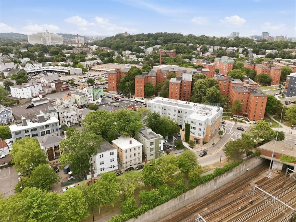 Condominium at 21 Lamartine St # 3, Boston MA 02130, Boston, photo 14 of 16