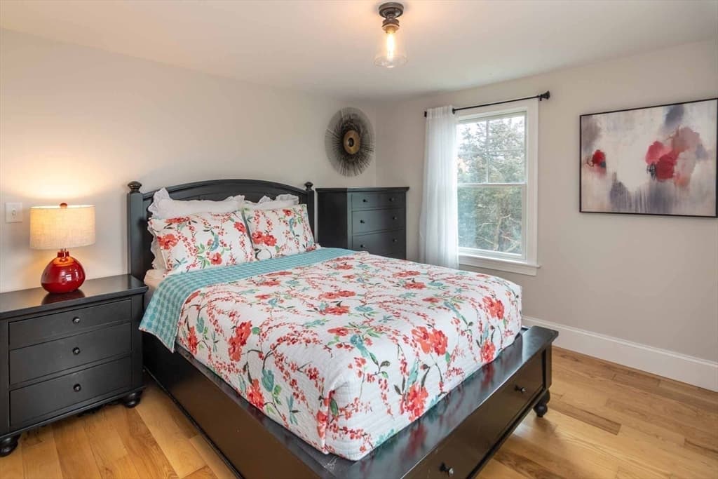 Single Family Residence at 28 Beach Rd, Oak Bluffs MA 02557, photo 29 of 40