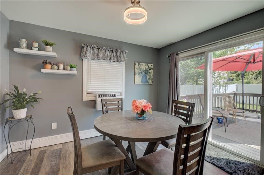 16 Arlington Ave, Warren RI 02885 photo 10