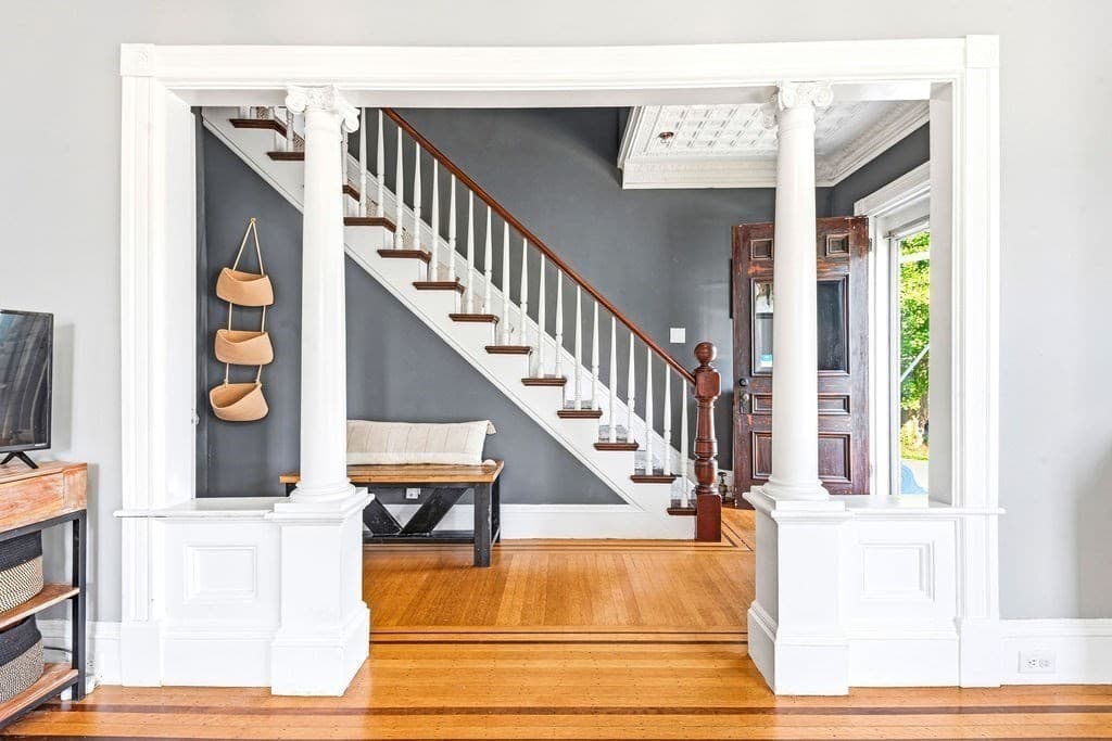 36 Leonard St, North Attleboro MA 02760