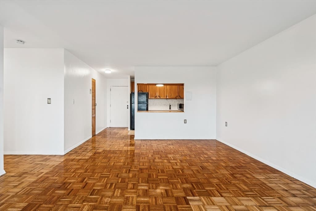 1105 Massachusetts Ave # 6A, Cambridge MA 02138 photo 3