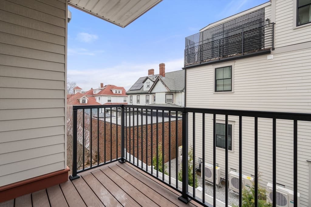 18 Johnson Ave # 3, Quincy MA 02169 photo 11