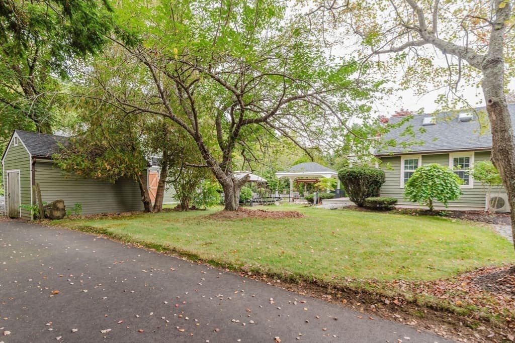 273 Center St, Hanover MA 02339 photo 33