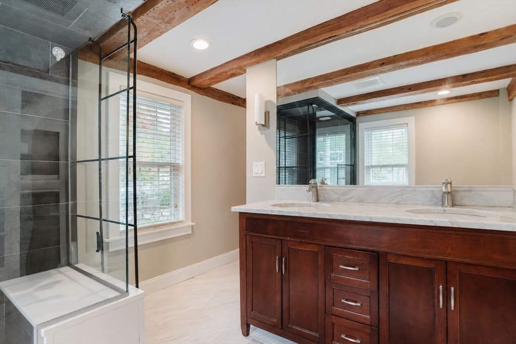 273 Center St, Hanover MA 02339 photo 14