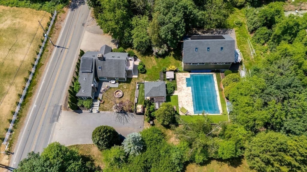 273 Center St, Hanover MA 02339 photo 37