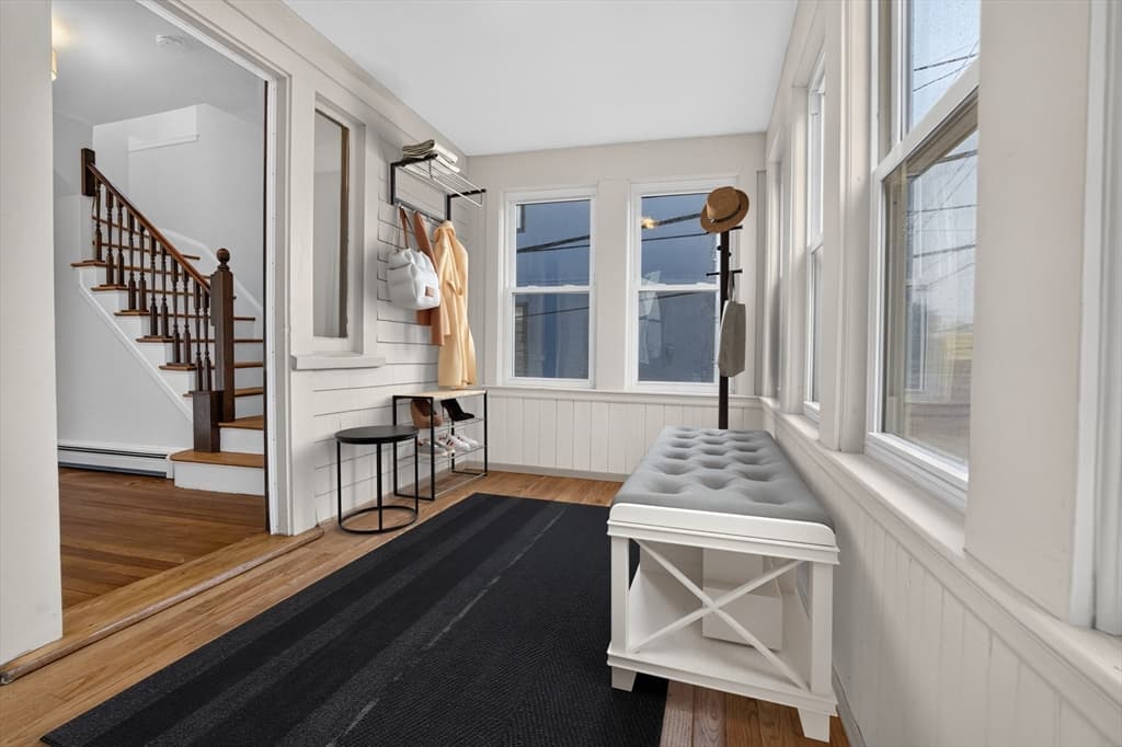 Single Family Residence at 51 Metropolitan Ave, Boston MA 02131, photo 2 of 37