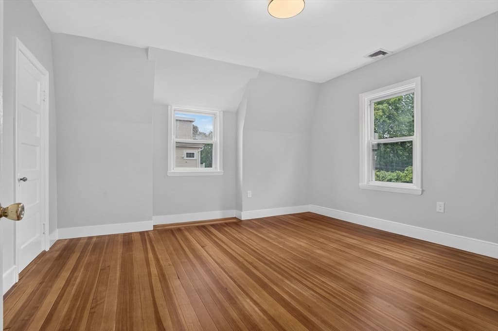 Single Family Residence at 51 Metropolitan Ave, Boston MA 02131, photo 22 of 37