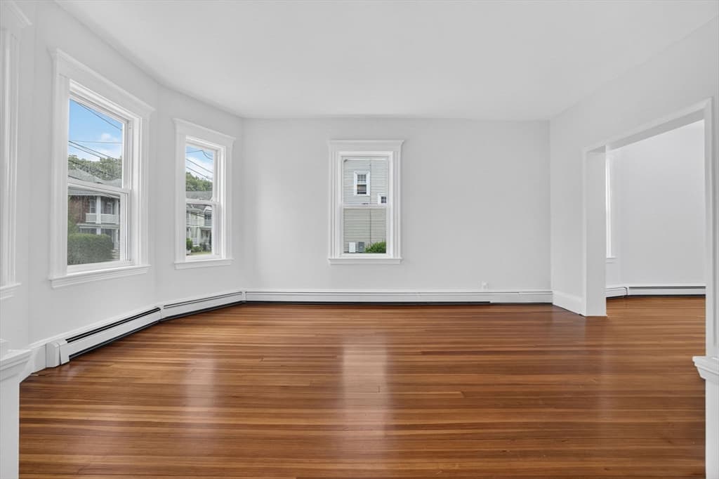 Single Family Residence at 51 Metropolitan Ave, Boston MA 02131, photo 9 of 37