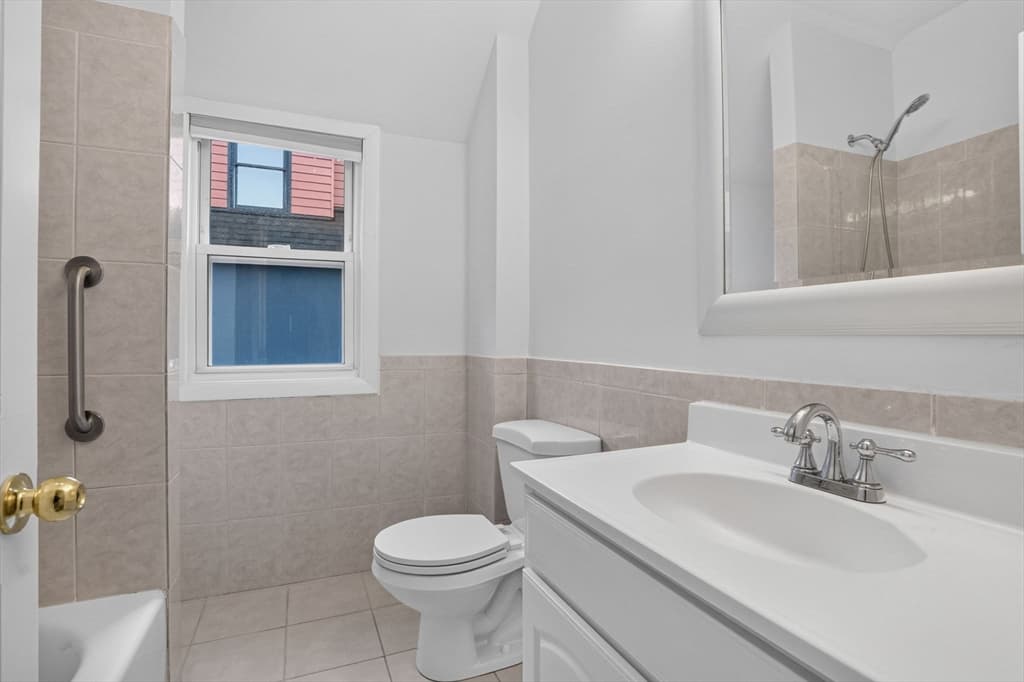 Single Family Residence at 51 Metropolitan Ave, Boston MA 02131, photo 24 of 37