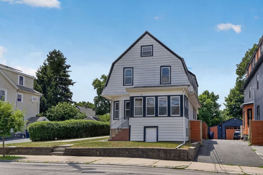 Single Family Residence at 51 Metropolitan Ave, Boston MA 02131, photo 34 of 37
