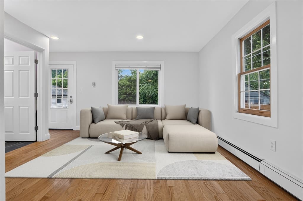Single Family Residence at 51 Metropolitan Ave, Boston MA 02131, photo 14 of 37