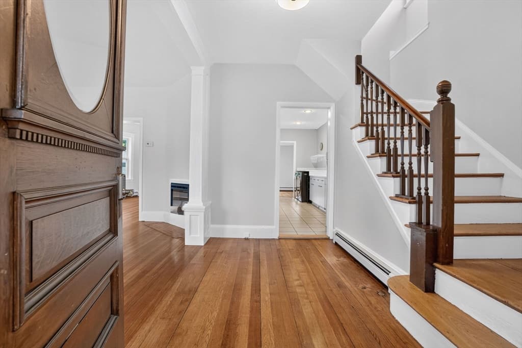 Single Family Residence at 51 Metropolitan Ave, Boston MA 02131, photo 4 of 37