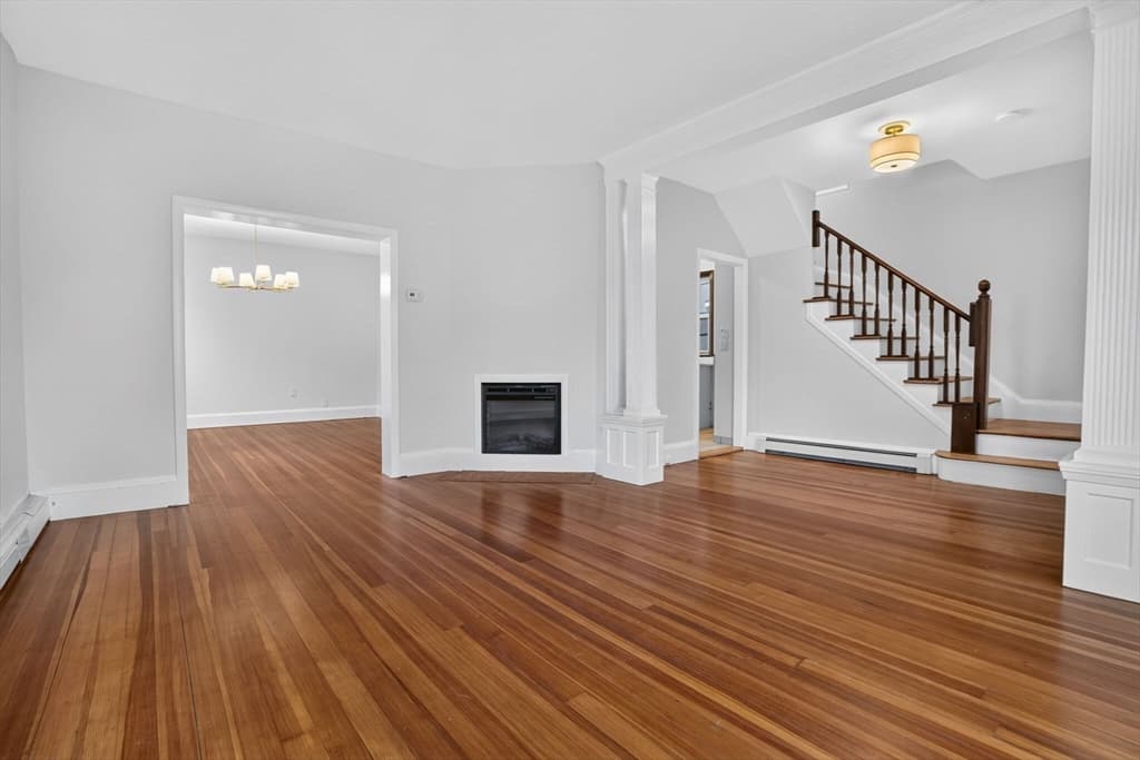 Single Family Residence at 51 Metropolitan Ave, Boston MA 02131, photo 8 of 37