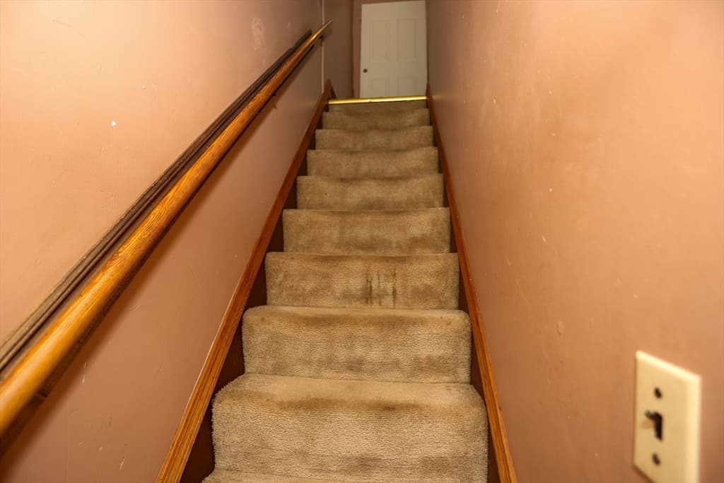 22-24 Floyd St, Lowell MA 01852 photo 12