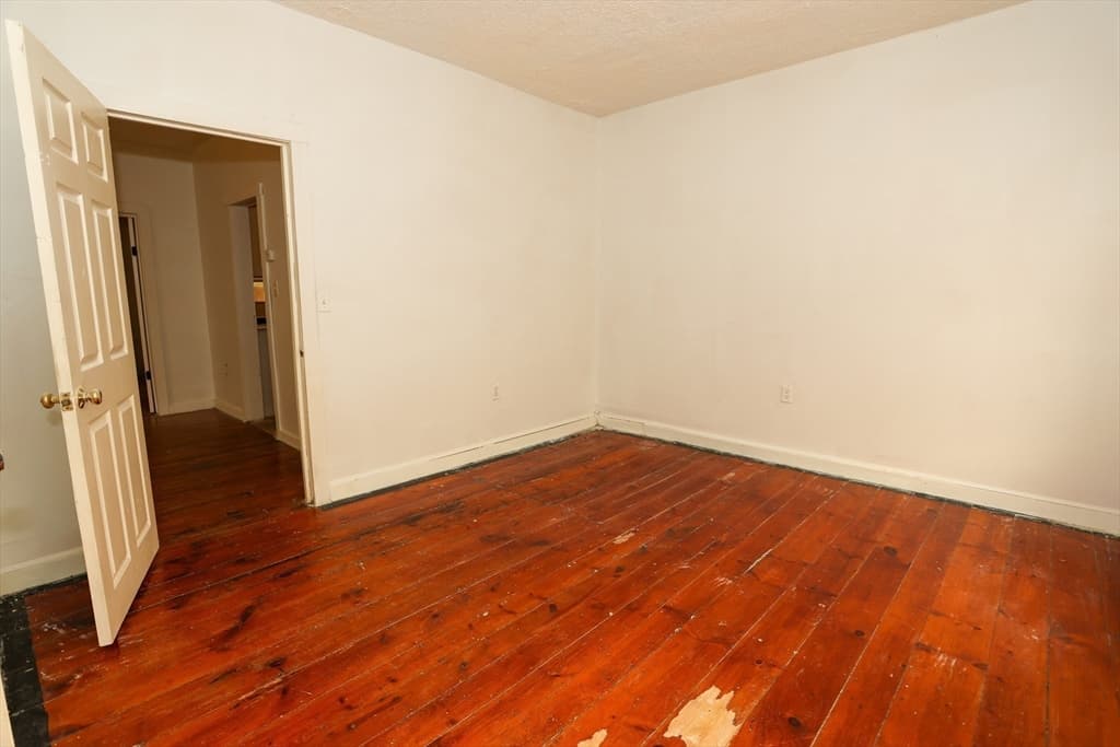 22-24 Floyd St, Lowell MA 01852 photo 7