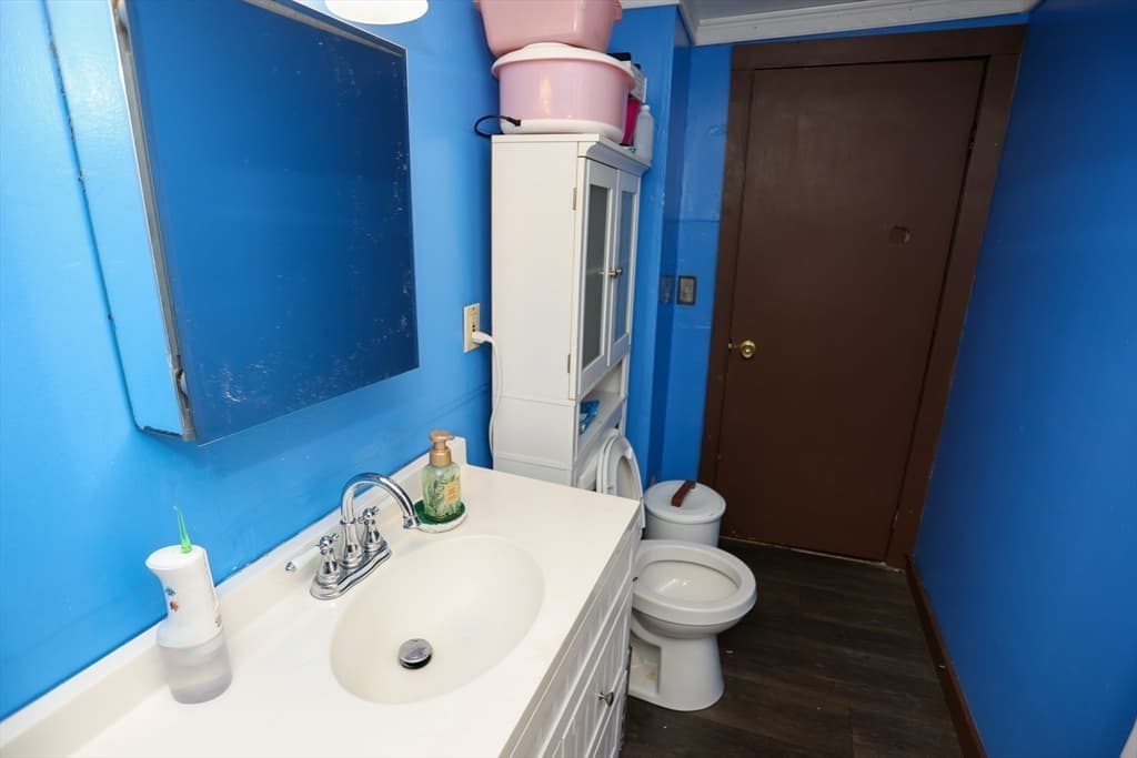 22-24 Floyd St, Lowell MA 01852 photo 24