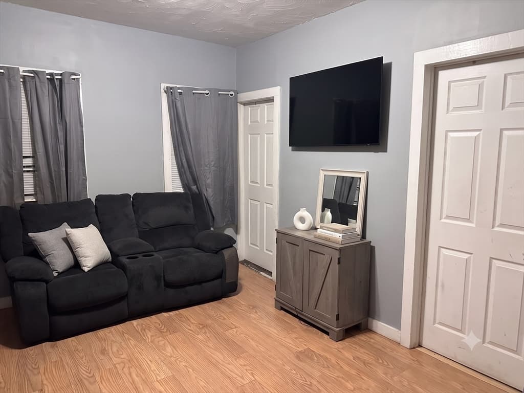 22-24 Floyd St, Lowell MA 01852 photo 33