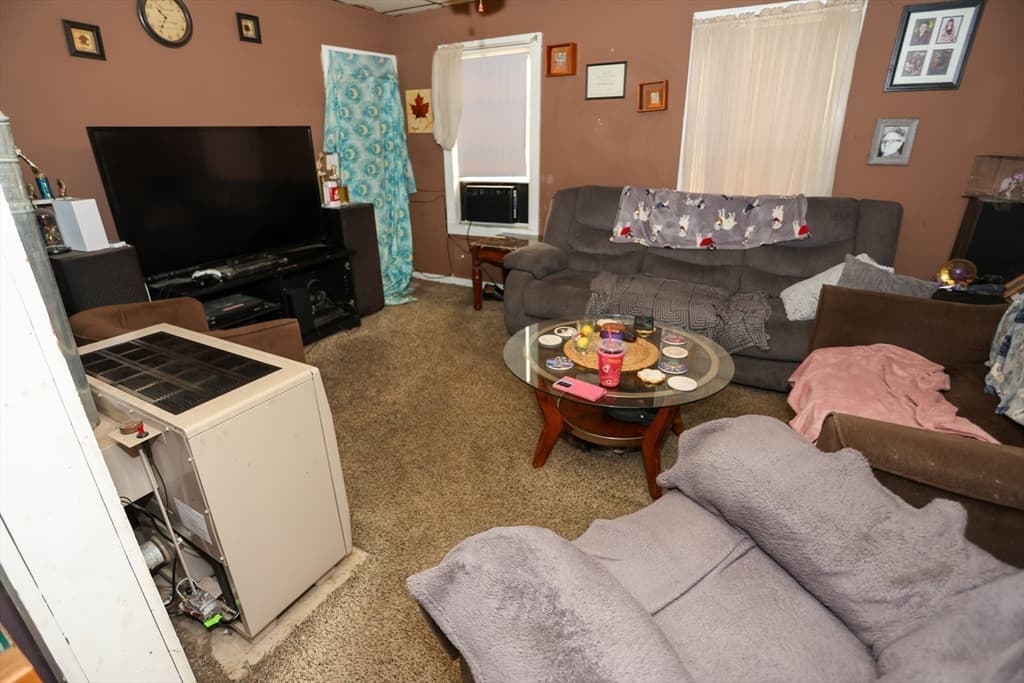 22-24 Floyd St, Lowell MA 01852 photo 14