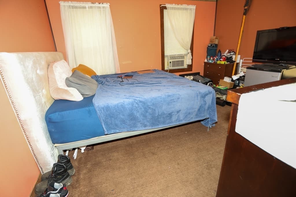 22-24 Floyd St, Lowell MA 01852 photo 21