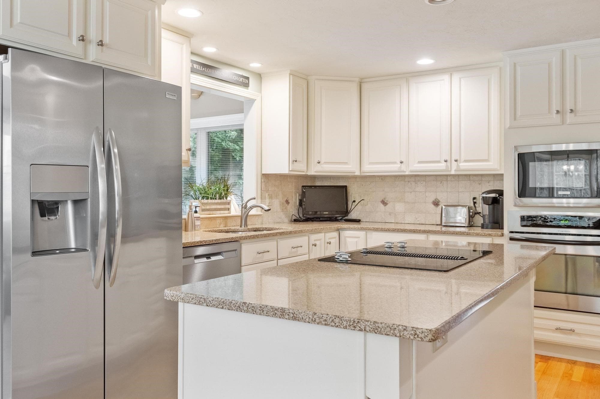 Single Family Residence at 170 Jamestown Rd, Leominster MA 01453, photo 16 of 33