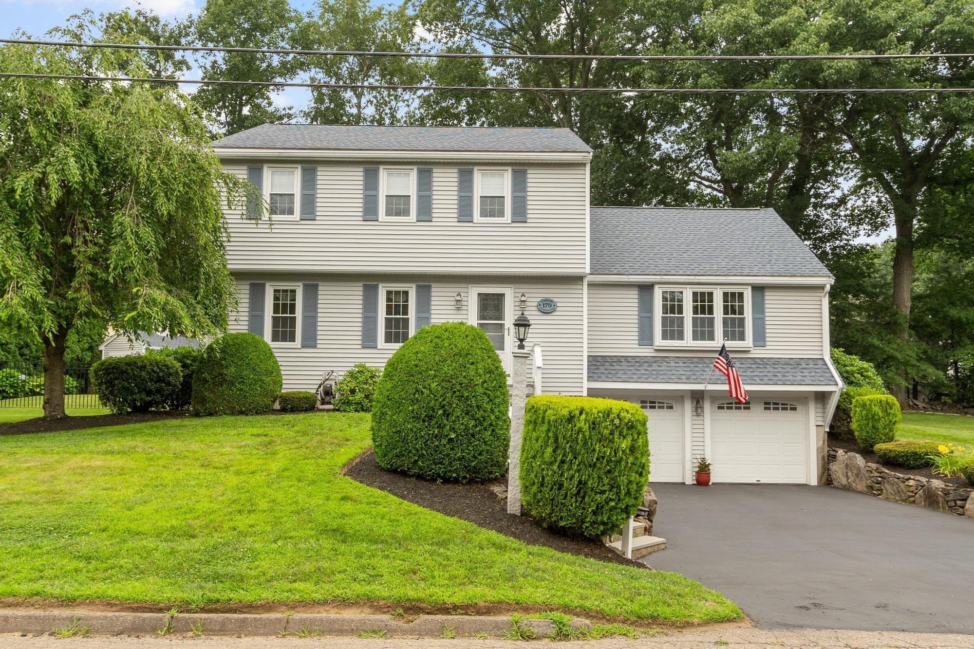 170 Jamestown Rd, Leominster MA 01453