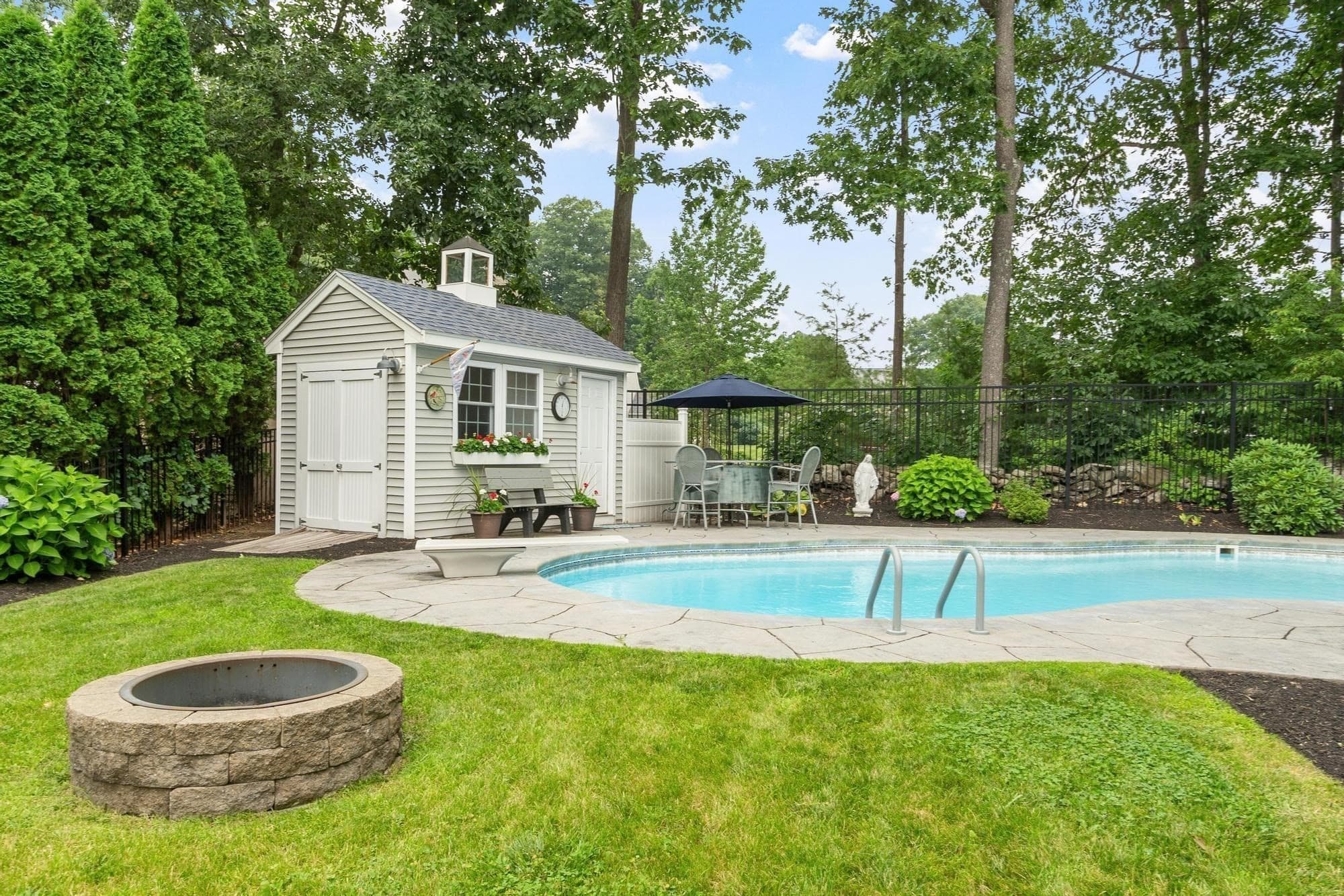 Single Family Residence at 170 Jamestown Rd, Leominster MA 01453, photo 11 of 33