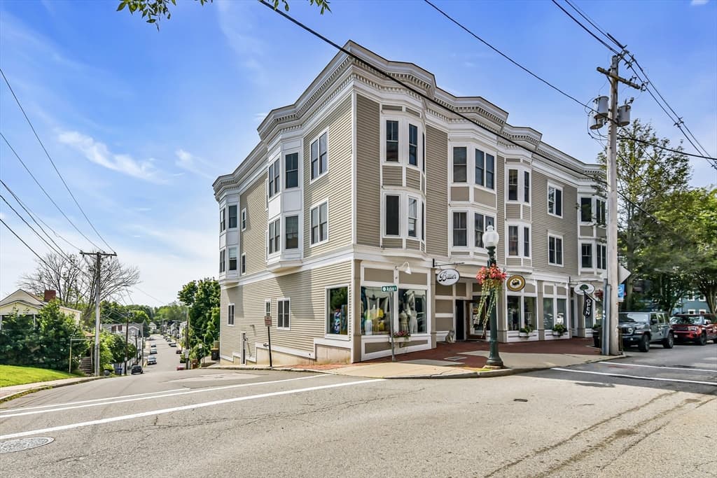 104 Main St # 2, Amesbury MA 01913 photo 26