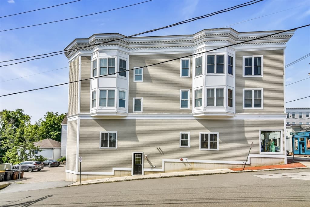 104 Main St # 2, Amesbury MA 01913 photo 25