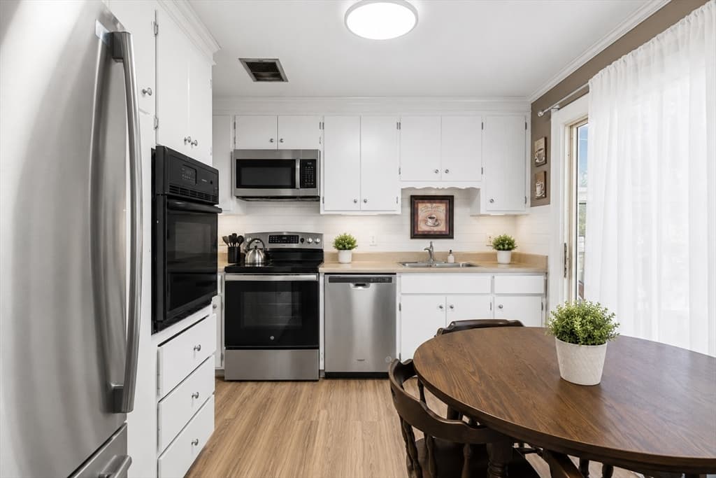 165 King Philip St, Weymouth MA 02190 photo 13