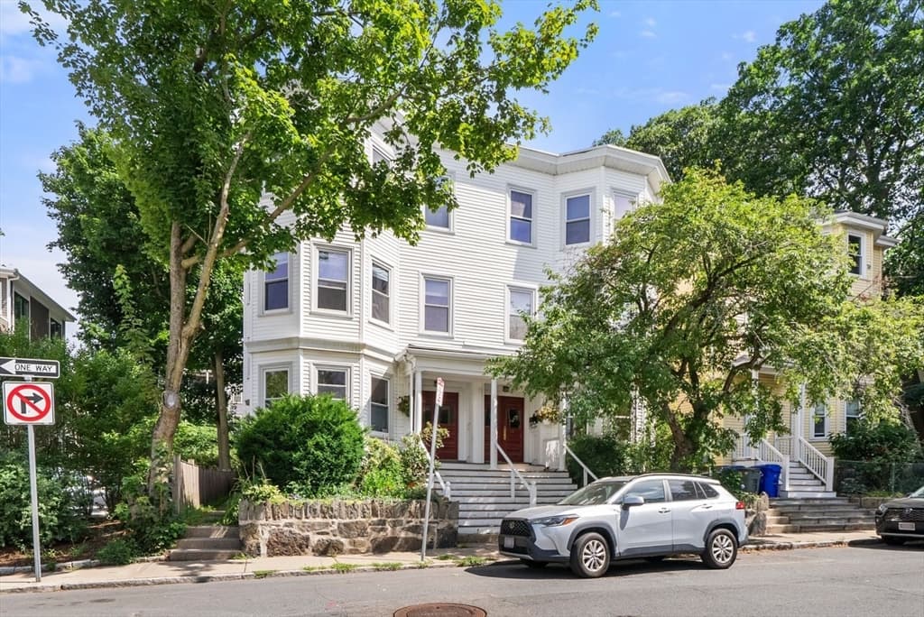 76 Carolina Ave # 1, Boston MA 02130