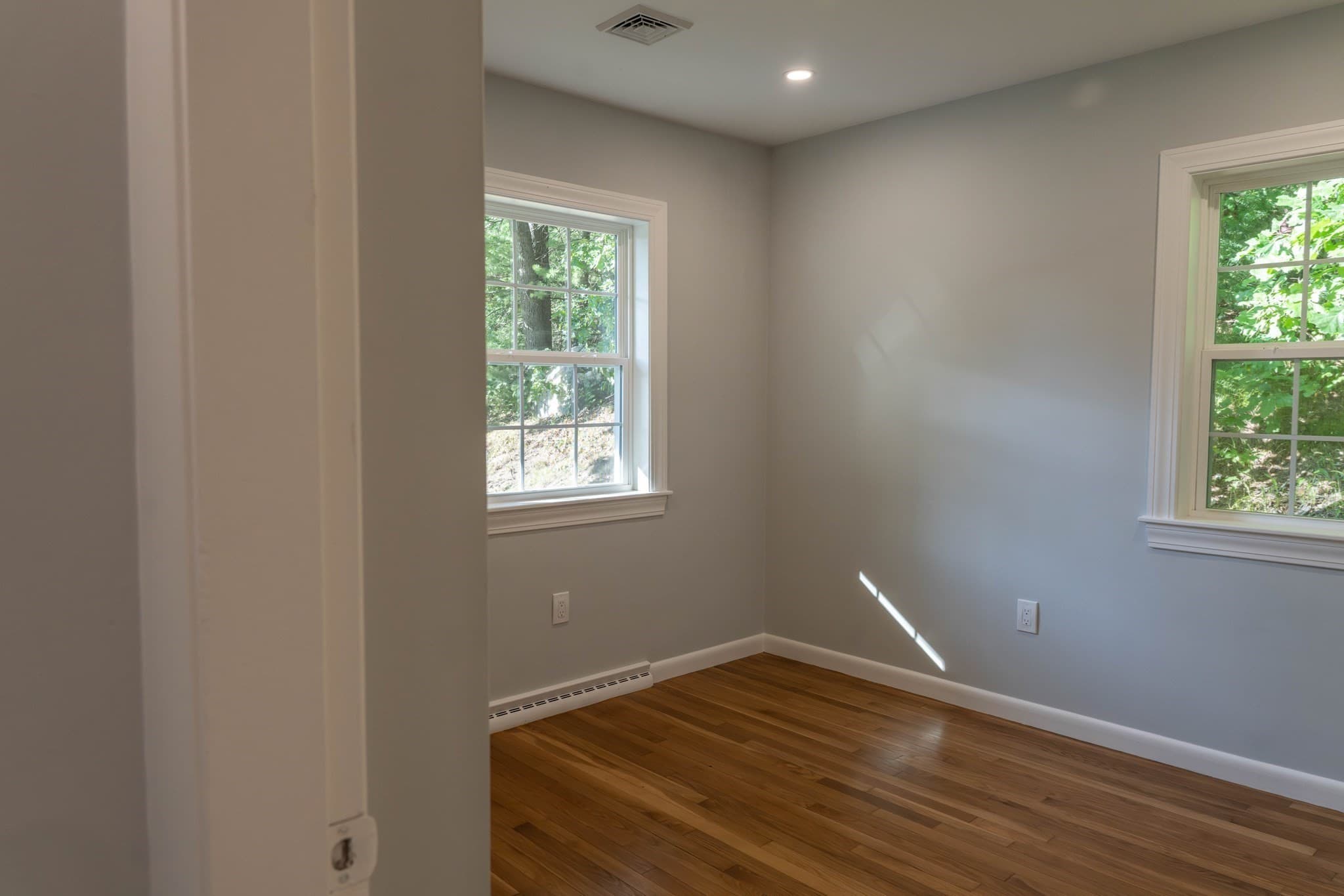 Single Family Residence at 177 Hartford Ave E, Uxbridge MA 01569, Uxbridge, photo 13 of 25