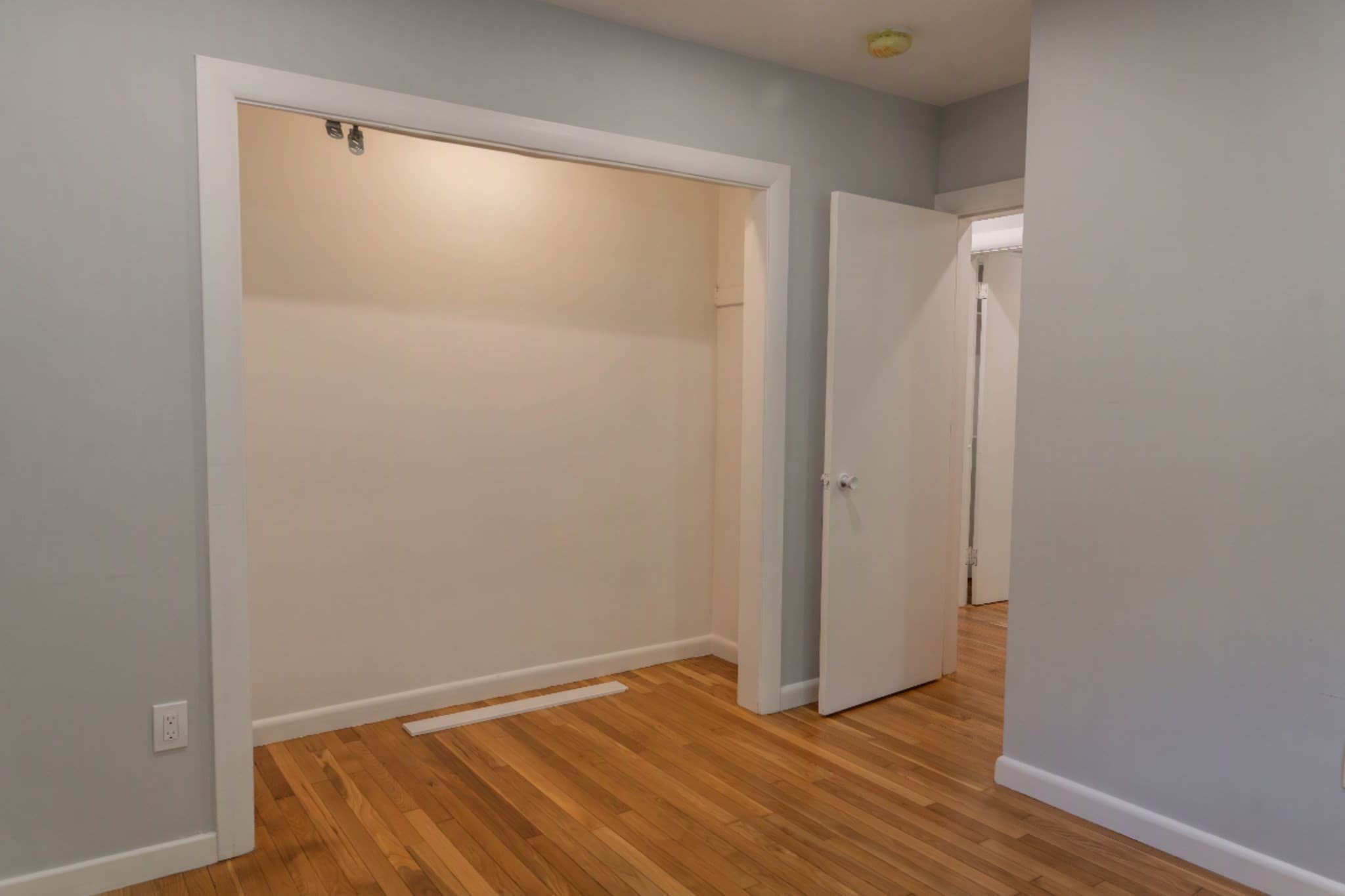 Single Family Residence at 177 Hartford Ave E, Uxbridge MA 01569, Uxbridge, photo 17 of 25