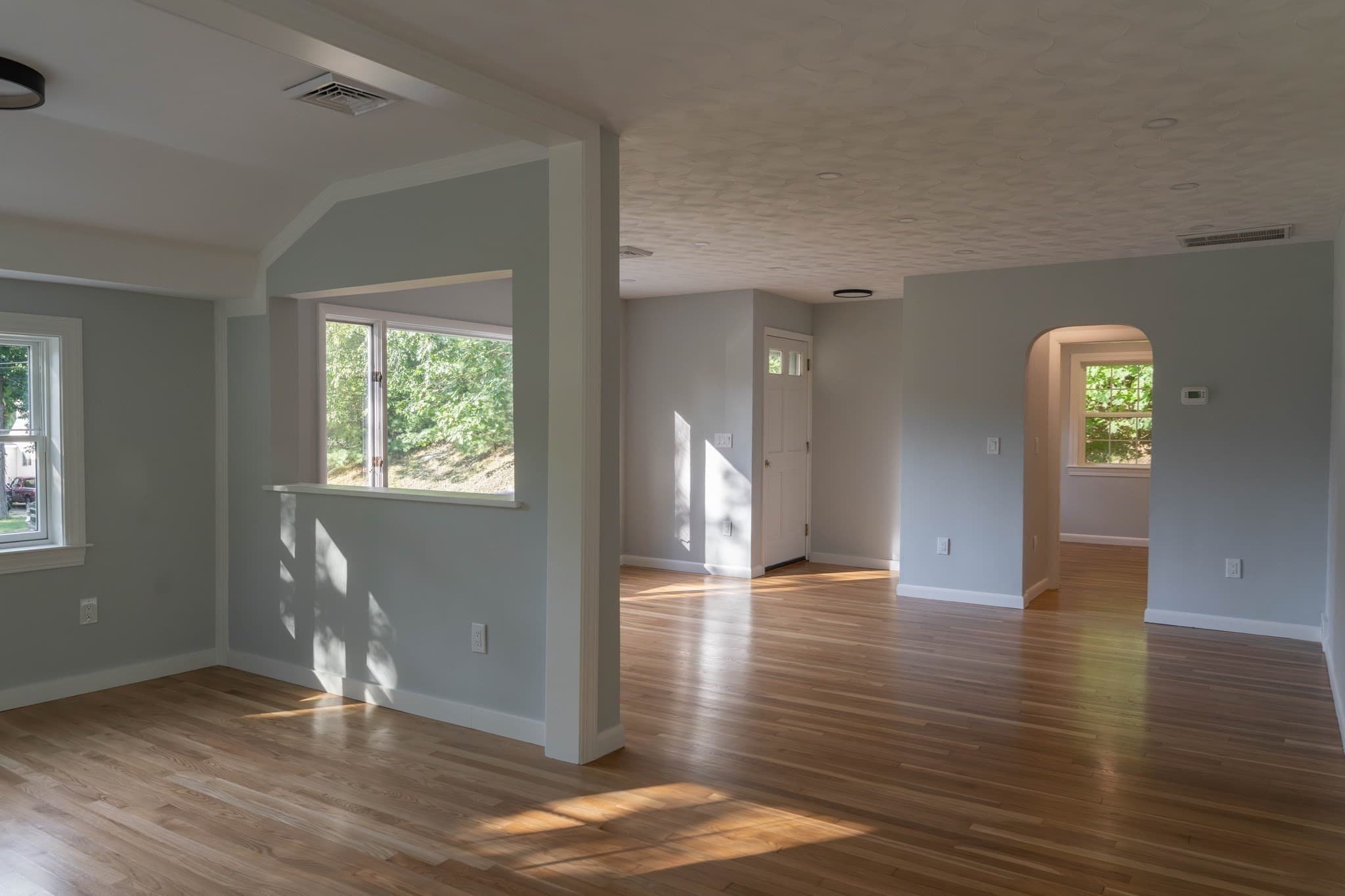 Single Family Residence at 177 Hartford Ave E, Uxbridge MA 01569, Uxbridge, photo 7 of 25
